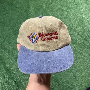 Vintage 90’s Diamond Cavern Hat